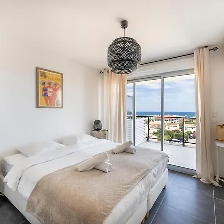 Apartment 3br Retreat Private Rooftop Pool *