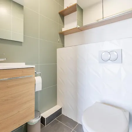 Apartment 3br Retreat Private Rooftop Pool Antibes