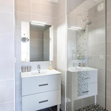 3br Retreat Private Rooftop Pool Antibes